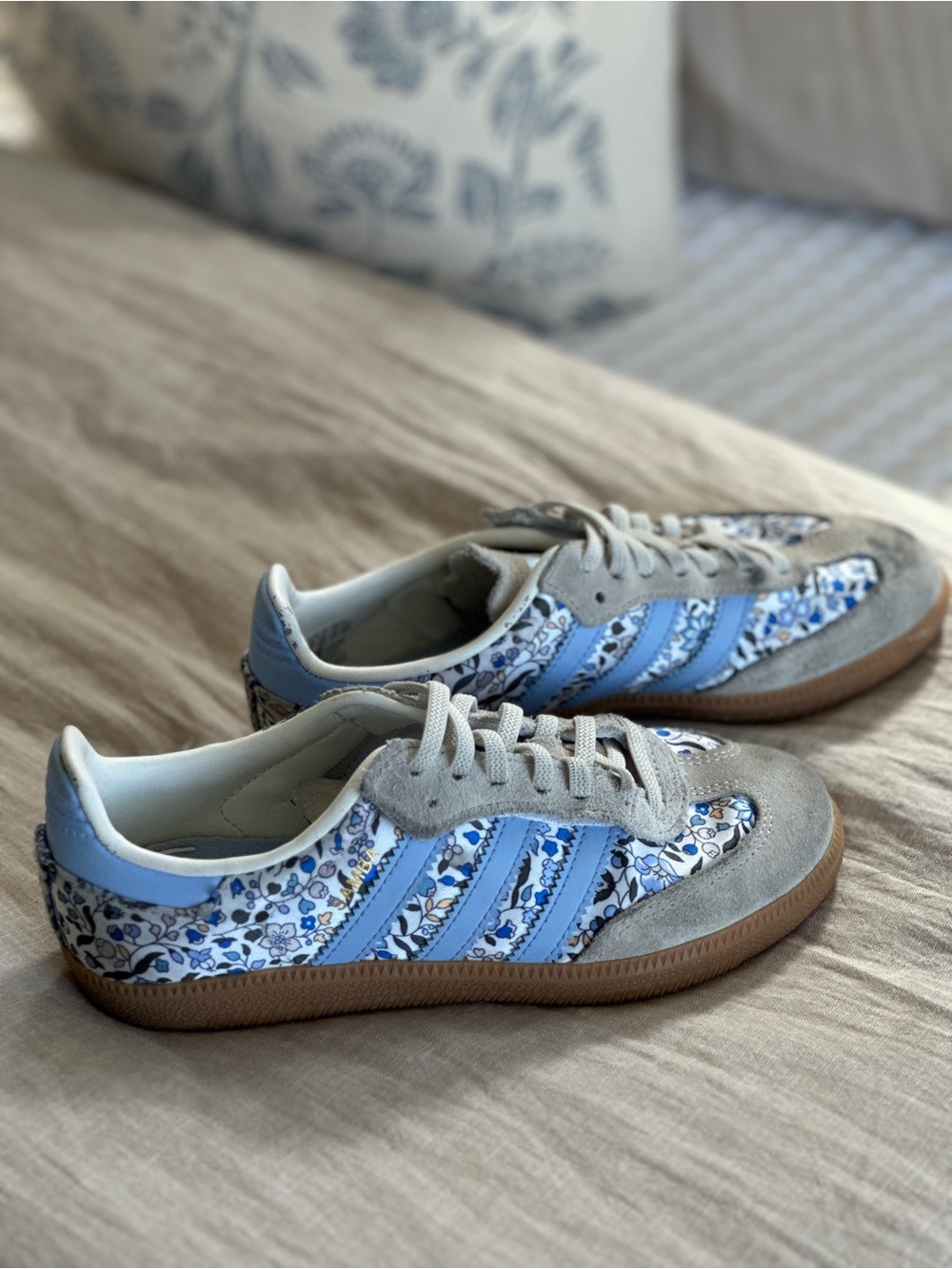 Adidas girls kids samba liberty of London  Floral Blue Sneakers